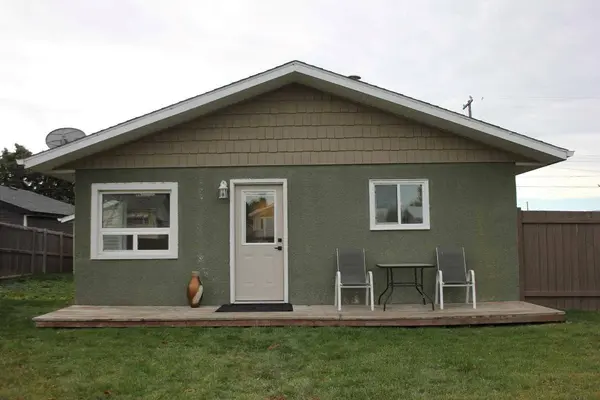 4839 52 AVE, Eckville, AB T0M0X0