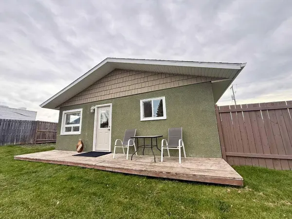 4839 52 AVE, Eckville, AB T0M0X0