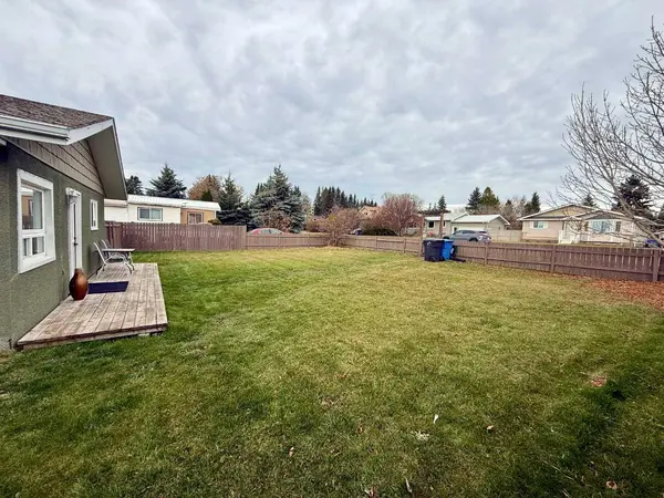 4839 52 AVE, Eckville, AB T0M0X0