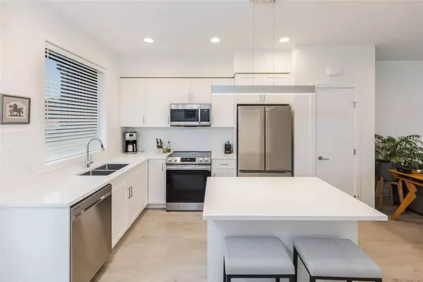 545 Jubilee St #1, Duncan, BC V9L 1X3