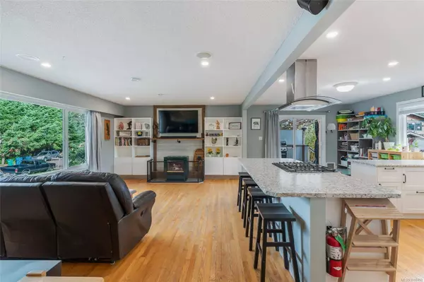 5523 Fernandez Pl, Nanaimo, BC V9T 2N1