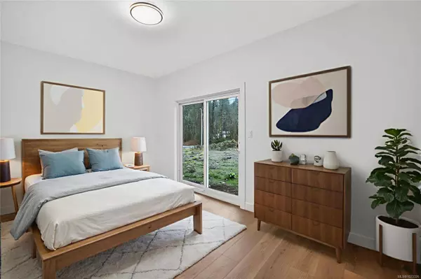 122 Plante Cres #A, Lake Cowichan, BC V0R 2G0