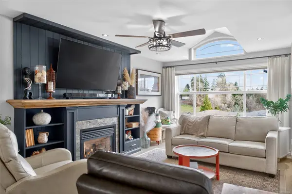 6162 Sayward Rd, Duncan, BC V9L 5K1