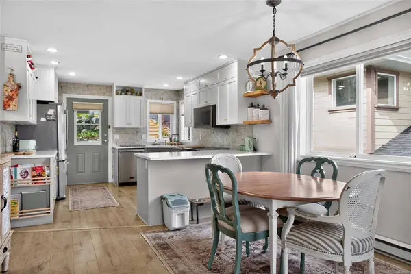 6162 Sayward Rd, Duncan, BC V9L 5K1