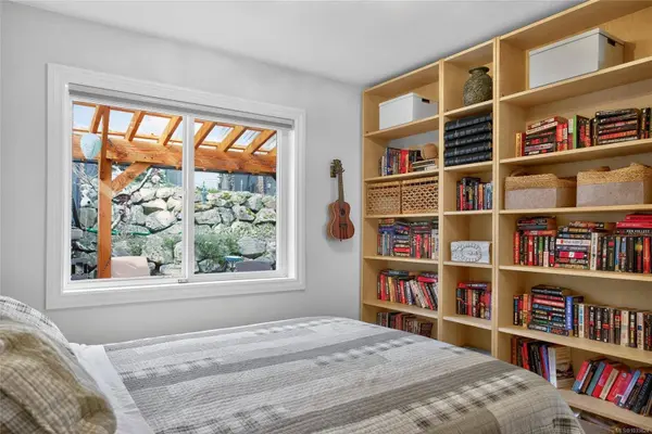 6162 Sayward Rd, Duncan, BC V9L 5K1