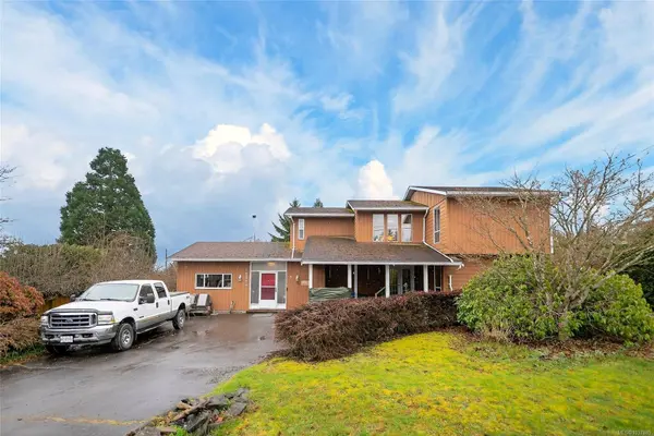 10875 Grandview Rd, Saltair, BC V0R 2E0