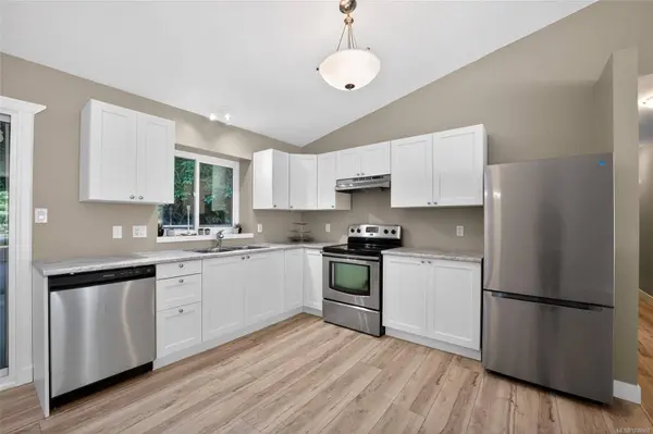 5691 Brookwood Dr, Nanaimo, BC V9T 5P3