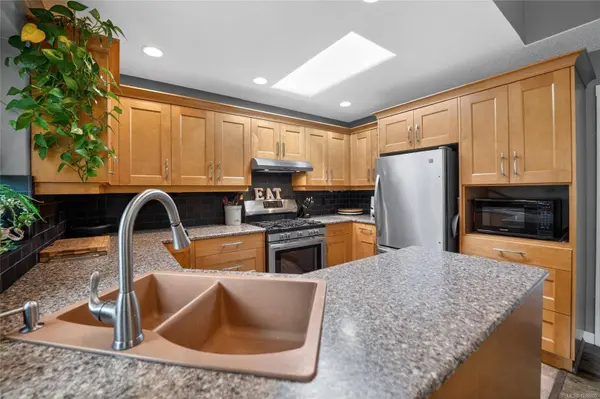 6117 Icarus Dr, Nanaimo, BC V9V 1B6