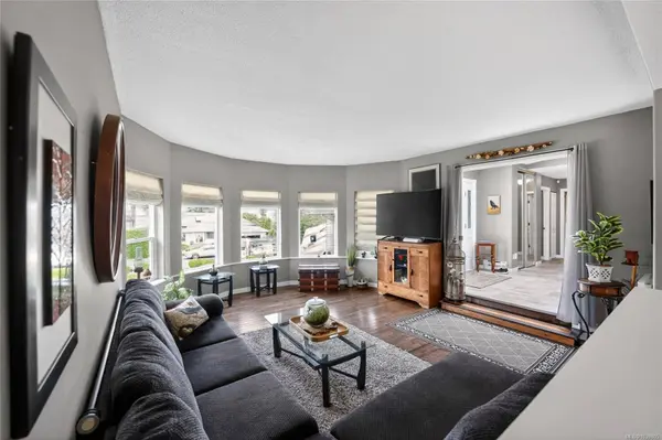 6117 Icarus Dr, Nanaimo, BC V9V 1B6