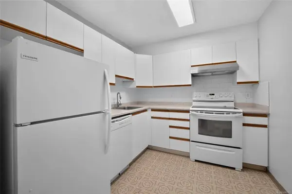 6711 Dover Rd ##127, Nanaimo, BC V9V 1L9