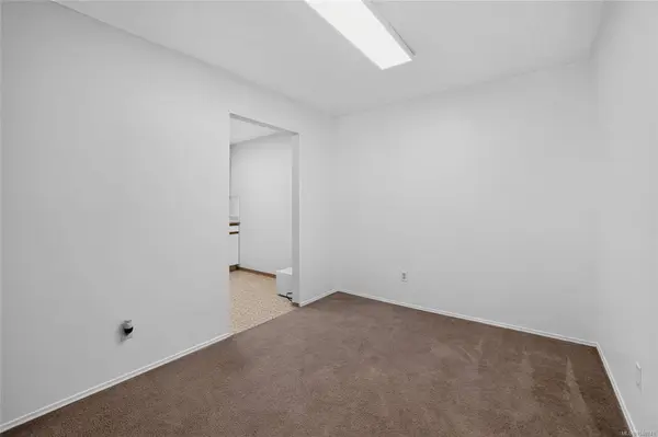6711 Dover Rd ##127, Nanaimo, BC V9V 1L9