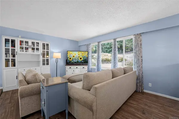 2702 Beaver Creek Cres, Nanaimo, BC V9T 3K4