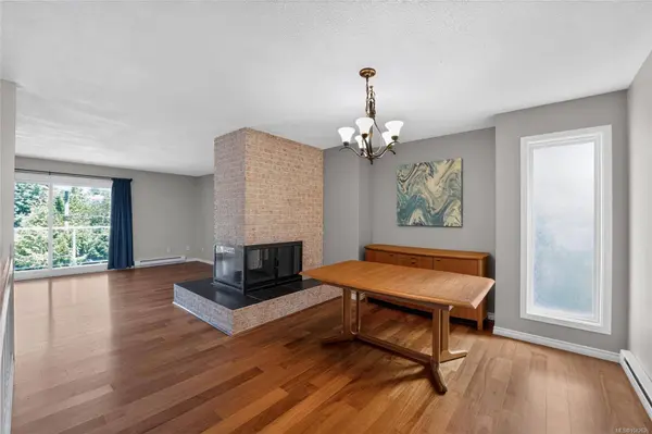 3538 Fairview Dr, Nanaimo, BC V9T 4R6