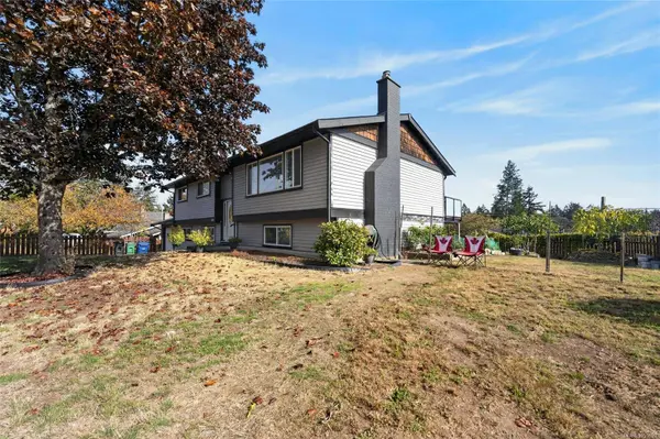 106 Emery WAY, Nanaimo, BC V9R 2A8