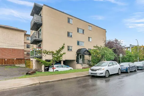 1703 11 AVE SW #22, Calgary, AB T3C 0N5