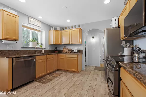 1741 E CARLA VISTA Drive, Gilbert, AZ 85295