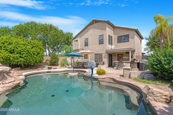 1741 E CARLA VISTA Drive, Gilbert, AZ 85295