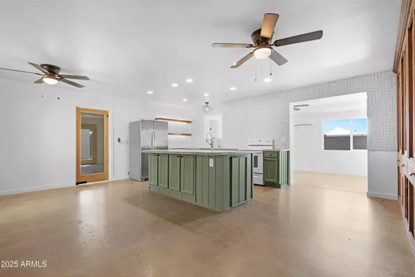 321 W PALO VERDE Street, Gilbert, AZ 85233