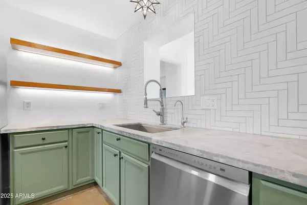 321 W PALO VERDE Street, Gilbert, AZ 85233