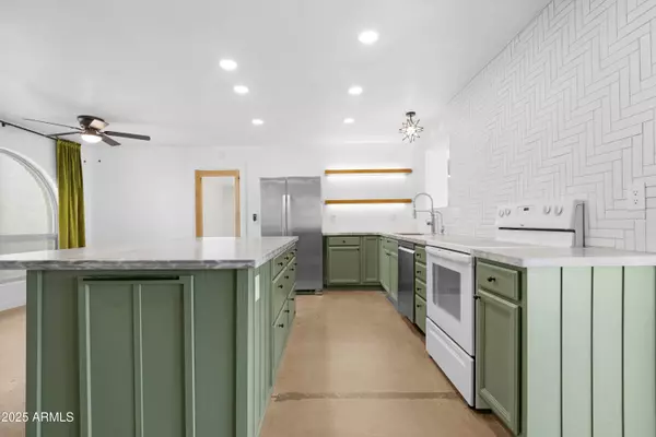 321 W PALO VERDE Street, Gilbert, AZ 85233