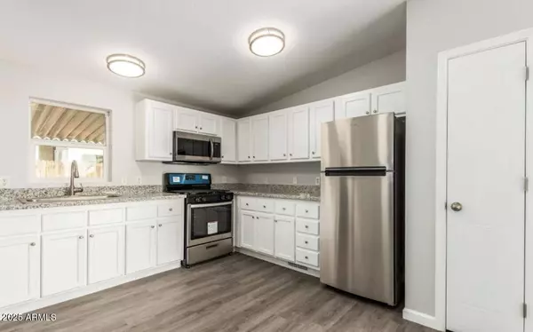 7338 E BASELINE Road, Mesa, AZ 85209