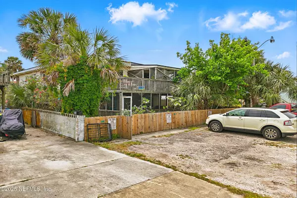 208 12TH AVE N, Jacksonville Beach, FL 32250