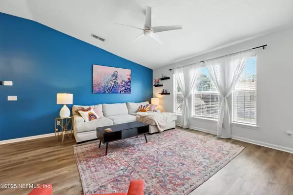 157 JARDIN DE MER PL #157, Jacksonville Beach, FL 32250