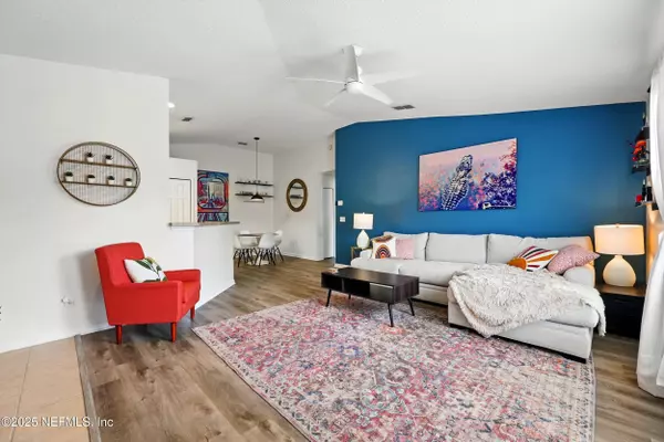 157 JARDIN DE MER PL #157, Jacksonville Beach, FL 32250