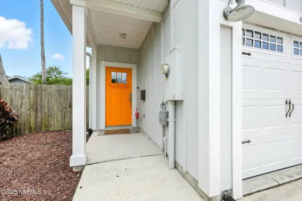 616 2ND AVE N, Jacksonville Beach, FL 32250