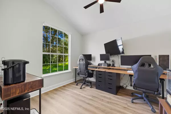 4529 MAINMAST LN, Jacksonville, FL 32277