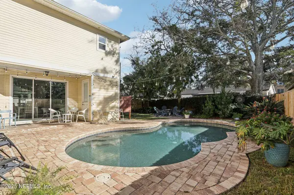 1100 2ND AVE N, Jacksonville Beach, FL 32250