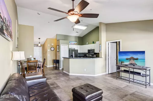 388 1ST ST S, Jacksonville Beach, FL 32250