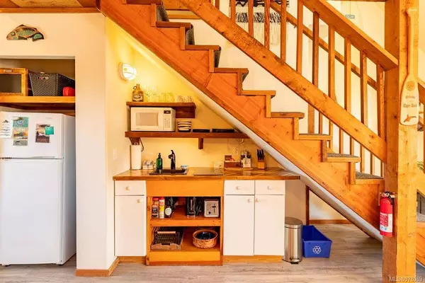 1002 Peninsula Rd #14, Ucluelet, BC V0R 3A0