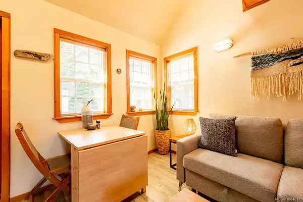 1002 Peninsula Rd #14, Ucluelet, BC V0R 3A0