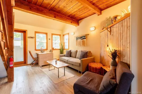 1002 Peninsula Rd #14, Ucluelet, BC V0R 3A0