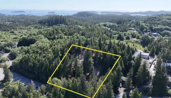 711 & 722 Campbell St, Tofino, BC V0R 2Z0