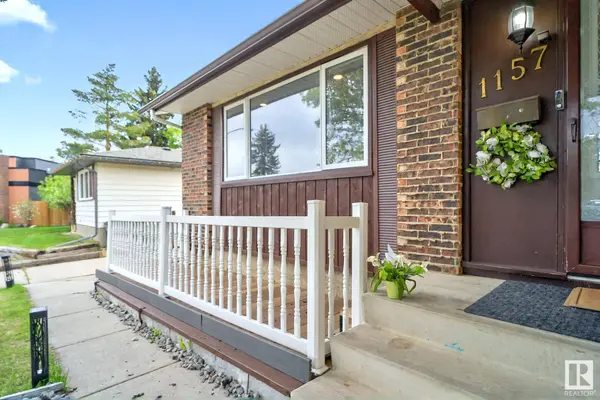 1157 75 ST NW, Edmonton, AB T6K 2S4