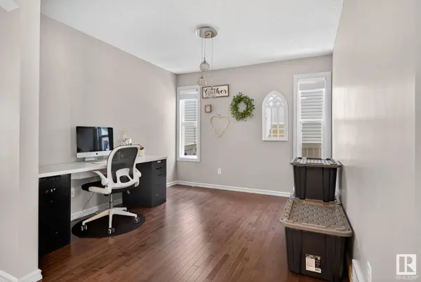 7131 SOUTH TERWILLEGAR DR NW, Edmonton, AB T6R 0R5