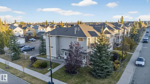 2529 30 AV NW, Edmonton, AB T5T 2A1