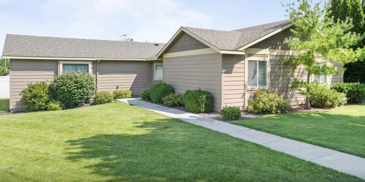 544 Cherokee St, Richland, WA 99352-8681