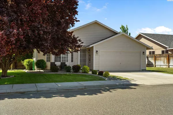 5004 Montague Ln, Pasco, WA 99301