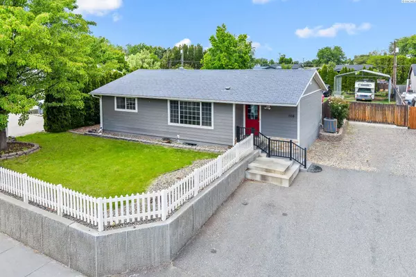 1116 W 27th, Kennewick, WA 99337