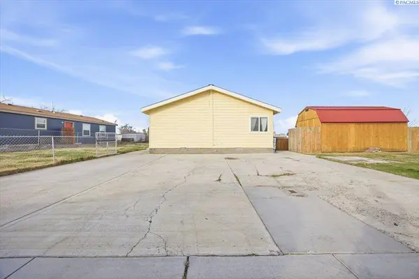 524 New Gate Dr, Prosser, WA 99350