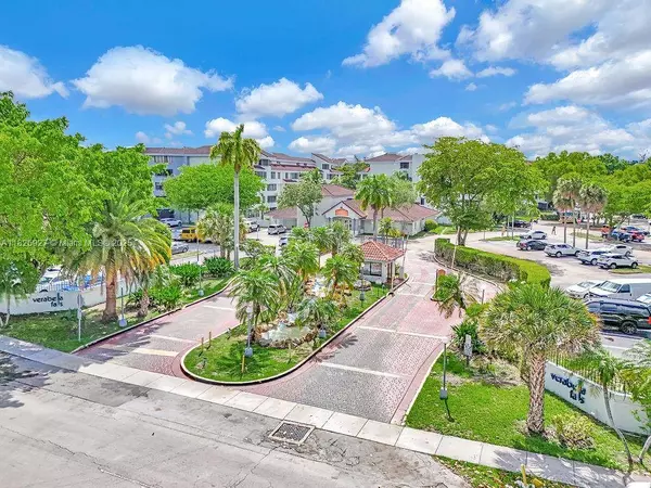 8365 SW 152nd Ave #C-201, Miami, FL 33193