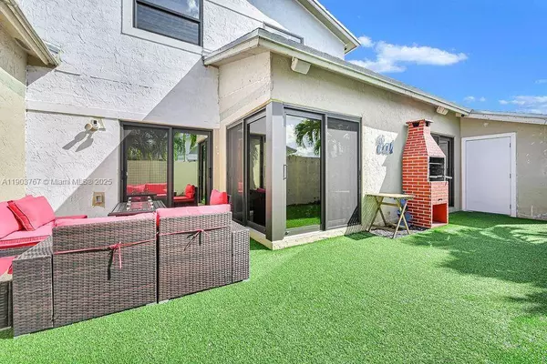 6590 SW 152nd Pl #25-90, Miami, FL 33193