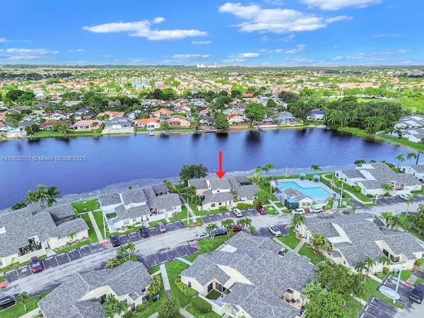 6590 SW 152nd Pl #25-90, Miami, FL 33193