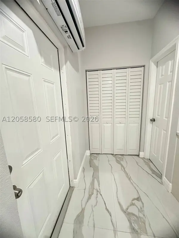40 Sutton Rd #1, West Park, FL 33023