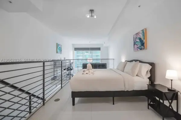 60 SW 13th St #3814, Miami, FL 33130