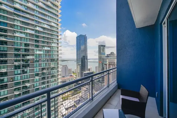 60 SW 13th St #3814, Miami, FL 33130