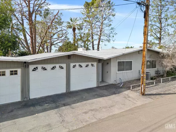 941 Panorama Drive, Bakersfield, CA 93305